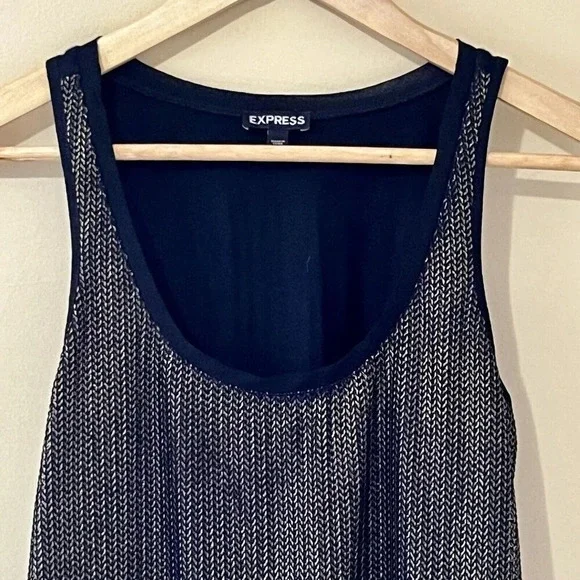 EXPRESS| Black & Gold Chain Metal Style Embellished Tank Top Size US XS - Picture 2 of 6